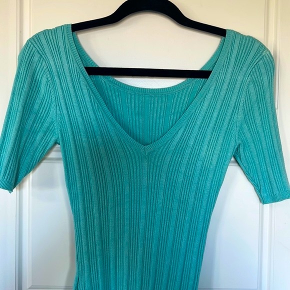 (4 for $80) GUESS Knit Top 🩵 - Picture 6 of 7
